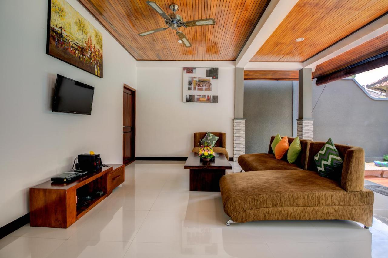 Gracia Bali Villas & Apartment Seminyak Esterno foto